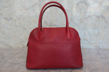 Load image into Gallery viewer, HERMES/BOLIDE 27 Graine Couchevel leather Rouge vif 〇X Engraving Shoulder bag 800010093