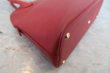 Load image into Gallery viewer, HERMES/BOLIDE 27 Graine Couchevel leather Rouge vif 〇X Engraving Shoulder bag 800010093