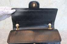 画像をギャラリービューアに読み込む, CHANEL/シャネル マトラッセチェーンショルダーバッグ ラムスキン ブラック/ゴールド金具 ショルダーバッグ 700110039