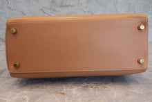 将图片加载到图库查看器,HERMES KELLY 28 Graine Couchevel leather Natural □D刻印 Shoulder bag 800070084
