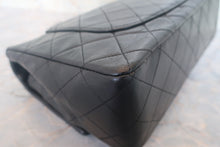 Load image into Gallery viewer, CHANEL Matelasse chain shoulder bag Lambskin Black/Gold hadware Shoulder bag 700120032