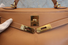 将图片加载到图库查看器,HERMES KELLY 28 Graine Couchevel leather Natural □D刻印 Shoulder bag 800070084