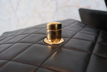 將圖片載入圖庫檢視器 CHANEL/シャネル デカマトラッセシングルフラップチェーンショルダーバッグ ラムスキン ブラック/ゴールド金具 ショルダーバッグ 700090228