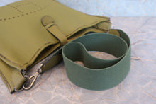 Load image into Gallery viewer, HERMES EVELYNE 2GM Clemence leather Anise green □H Engraving Shoulder bag 800080117