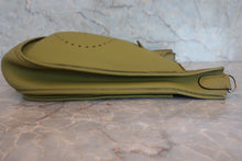 Load image into Gallery viewer, HERMES EVELYNE 2GM Clemence leather Anise green □H Engraving Shoulder bag 800080117