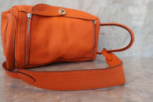 將圖片載入圖庫檢視器 HERMES/エルメス リンディ34 トリヨンクレマンス オレンジ □L刻印 ショルダーバッグ 700060003