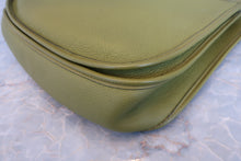 Load image into Gallery viewer, HERMES EVELYNE 2GM Clemence leather Anise green □H Engraving Shoulder bag 800080117