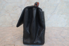 Load image into Gallery viewer, CHANEL Matelasse tortoiseshell chain shoulder bag Lambskin Black Hand bag 700120122
