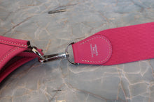 Load image into Gallery viewer, HERMES EVELYNE 3PM Epsom leather Rose tyrien □O Engraving Shoulder bag 700070170