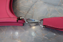 Load image into Gallery viewer, HERMES EVELYNE 3PM Epsom leather Rose tyrien □O Engraving Shoulder bag 700070170