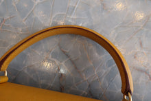 Load image into Gallery viewer, HERMES KELLY 32 Graine Couchevel leather Jaune 〇W Engraving Shoulder bag 700080175