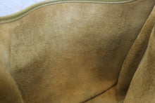 Load image into Gallery viewer, HERMES EVELYNE 2GM Clemence leather Anise green □H Engraving Shoulder bag 800080117