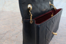 將圖片載入圖庫檢視器 CHANEL/シャネル マトラッセチェーンショルダーバッグ ラムスキン ブラック/ゴールド金具 ショルダーバッグ 700090235