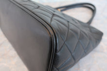 Load image into Gallery viewer, CHANEL Medallion Tote Caviar skin Black/Gold hadware Tote bag 800080025