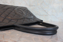 Load image into Gallery viewer, CHANEL Medallion Tote Caviar skin Black/Gold hadware Tote bag 800080025