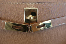 Load image into Gallery viewer, HERMES KELLY 28 Graine Couchevel leather Natural Hand bag 700050287
