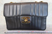 画像をギャラリービューアに読み込む, CHANEL/シャネル マドモアゼルチェーンショルダーバッグ ラムスキン ブラック/ゴールド金具 ショルダーバッグ 700100244