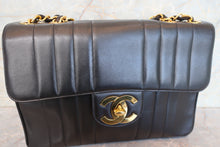画像をギャラリービューアに読み込む, CHANEL/シャネル マドモアゼルチェーンショルダーバッグ ラムスキン ブラック/ゴールド金具 ショルダーバッグ 700100244