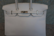 Load image into Gallery viewer, HERMES BIRKIN 35 Epsom leather White □K Engraving Hand bag 700070126