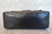 將圖片載入圖庫檢視器 CHANEL/シャネル ミニマトラッセシングルフラップチェーンショルダーバッグ ラムスキン ブラック/ゴールド金具 ショルダーバッグ 700090187