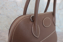 Load image into Gallery viewer, HERMES/BOLIDE 31 Clemence leather Etoupe gray A Engraving Shoulder bag 800070083