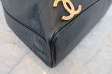 将图片加载到图库查看器,CHANEL/香奈儿 三C 链条包 荔枝皮 Black/Gold hadware(黑色/金色金属) 肩背包 800040029
