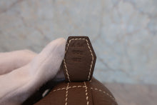 Load image into Gallery viewer, HERMES/BOLIDE 31 Clemence leather Etoupe gray A Engraving Shoulder bag 800070083