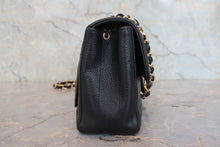Load image into Gallery viewer, CHANEL Border Stitch chain shoulder bag Caviar skin Black/Gold hadware Shoulder bag 800080132
