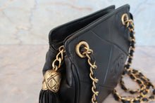 將圖片載入圖庫檢視器 CHANEL/シャネル ココマークフリンジチェーンショルダーバッグ ラムスキン ブラック/ゴールド金具 ショルダーバッグ 700090244