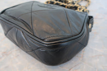 將圖片載入圖庫檢視器 CHANEL/シャネル ココマークフリンジチェーンショルダーバッグ ラムスキン ブラック/ゴールド金具 ショルダーバッグ 700090244