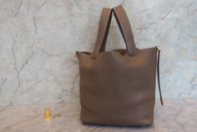 画像をギャラリービューアに読み込む, HERMES/エルメス ピコタンロックMM トリヨンクレマンス エトゥープ Z刻印 ハンドバッグ 700120148