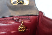 Load image into Gallery viewer, CHANEL  V-Stitch chain shoulder bag Lambskin Black/Gold hadware Shoulder bag 700090234