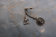 將圖片載入圖庫檢視器 CHANEL/シャネル ぶら下がりピアス 金メッキ ゴールド ピアス 500100071