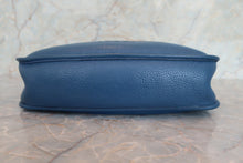 Load image into Gallery viewer, HERMES  EVELYNE1 GM Clemence leather Blue □J Engraving Shoulder bag 700020124