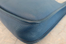 Load image into Gallery viewer, HERMES  EVELYNE1 GM Clemence leather Blue □J Engraving Shoulder bag 700020124