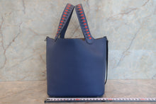 Load image into Gallery viewer, HERMES PICOTIN LOCK PM Tressage Epsom leather Blue brighton/Capucine/Blue saphir C Engraving Hand bag 700120149