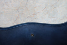 Load image into Gallery viewer, HERMES  EVELYNE1 GM Clemence leather Blue □J Engraving Shoulder bag 700020124