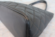 Load image into Gallery viewer, CHANEL Medallion Tote Caviar skin Black/Gold hadware Tote bag 700080172