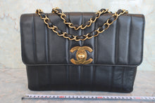 画像をギャラリービューアに読み込む, CHANEL/シャネル マドモアゼルチェーンショルダーバッグ キャビアスキン ブラック/ゴールド金具 ショルダーバッグ 800070120