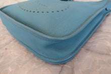 將圖片載入圖庫檢視器 HERMES/エルメス エブリン3PM トリヨンクレマンス ブルージーン □M刻印 ショルダーバッグ 700050228