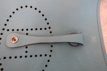 將圖片載入圖庫檢視器 HERMES/エルメス エブリン3PM トリヨンクレマンス ブルージーン □M刻印 ショルダーバッグ 700050228