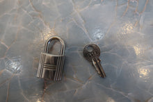 Load image into Gallery viewer, HERMES PICOTIN LOCK PM Tressage Epsom leather Blue brighton/Capucine/Blue saphir C Engraving Hand bag 700120149