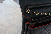 Load image into Gallery viewer, CHANEL Matelasse chain shoulder bag Lambskin Black/Gold hadware Shoulder bag 800080122
