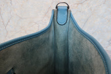 將圖片載入圖庫檢視器 HERMES/エルメス エブリン3PM トリヨンクレマンス ブルージーン □M刻印 ショルダーバッグ 700050228