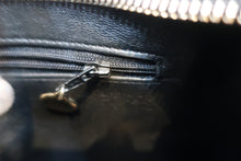 画像をギャラリービューアに読み込む, CHANEL/シャネル 復刻トート キャビアスキン ブラック/ゴールド金具 トートバッグ 800010106