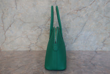 Load image into Gallery viewer, HERMES/BOLIDE 27 Epsom leather Vert vertigo Z Engraving Shoulder bag 700120127