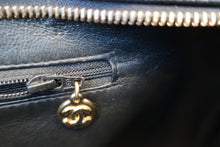 將圖片載入圖庫檢視器 CHANEL/シャネル 復刻トート キャビアスキン ブラック/ゴールド金具 トートバッグ 800080247