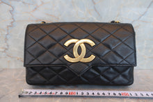 Load image into Gallery viewer, CHANEL Big CC mark chain shoulder bag Lambskin Black/Gold hadware Shoulder bag 700080165