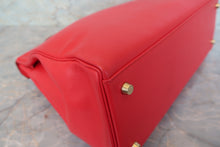 Load image into Gallery viewer, HERMES  KELLY 35 Gulliver leather Vermillon 〇Z Engraving Shoulder bag 700090182