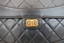Load image into Gallery viewer, CHANEL 2.55 Matelasse chain shoulder bag Lambskin Black/Gold hadware Shoulder bag 700080153
